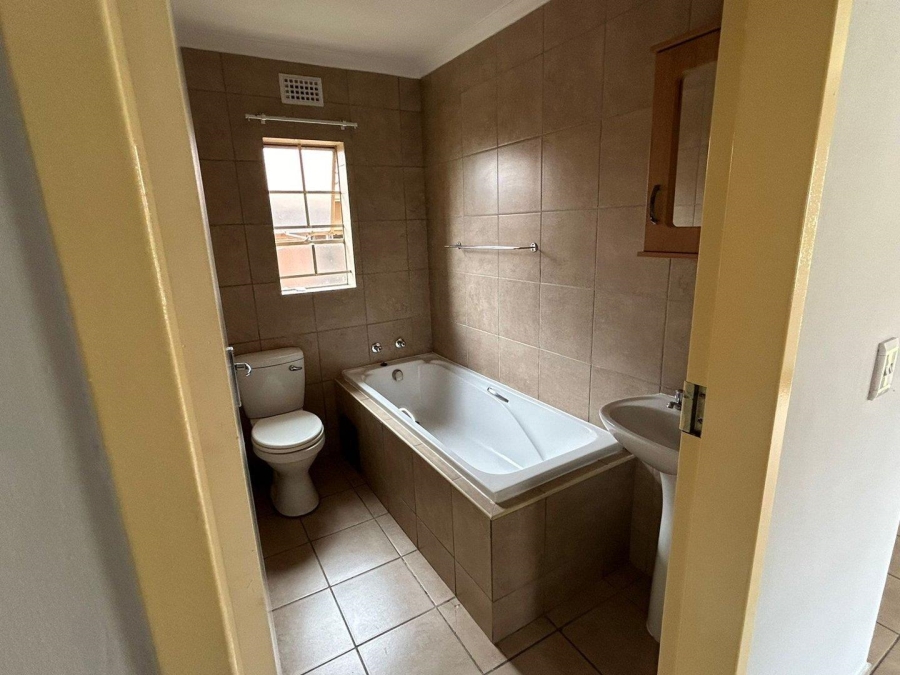 3 Bedroom Property for Sale in Thatch Hill Estate Gauteng