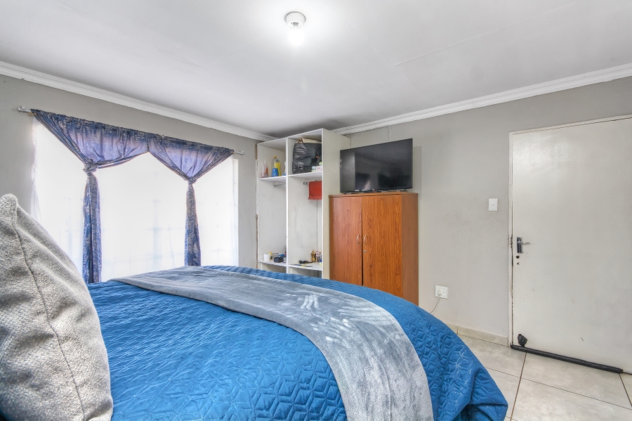 7 Bedroom Property for Sale in Brixton Gauteng