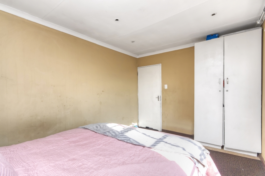 7 Bedroom Property for Sale in Brixton Gauteng