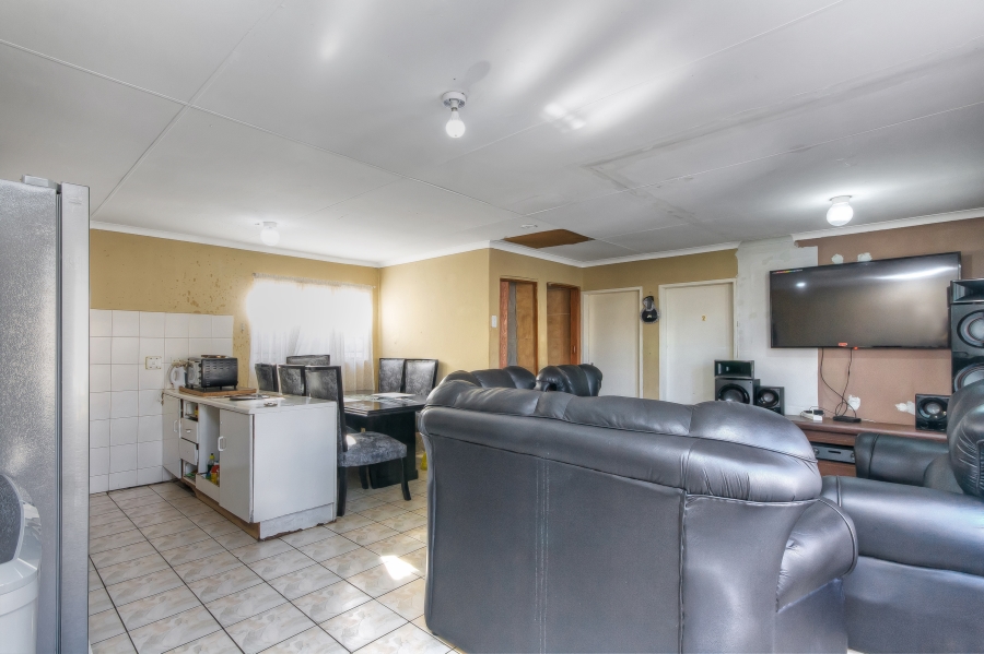 7 Bedroom Property for Sale in Brixton Gauteng