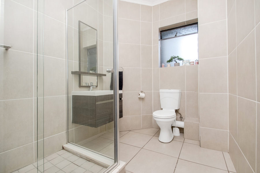 2 Bedroom Property for Sale in Olivedale Gauteng