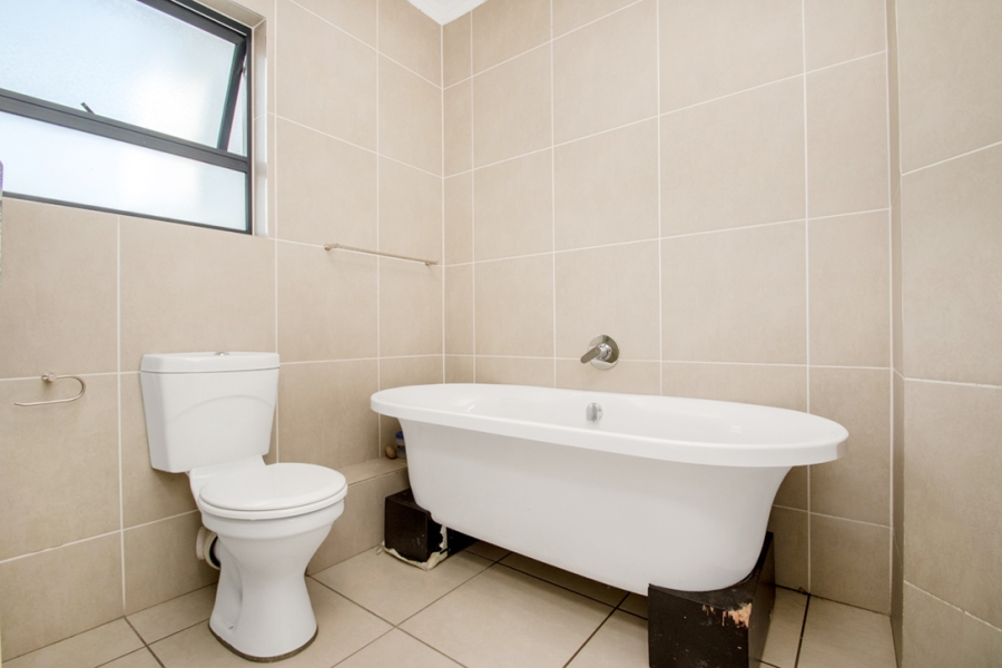 2 Bedroom Property for Sale in Olivedale Gauteng