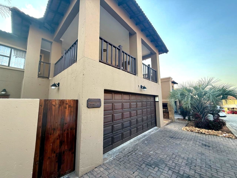 To Let 3 Bedroom Property for Rent in Three Rivers Gauteng
