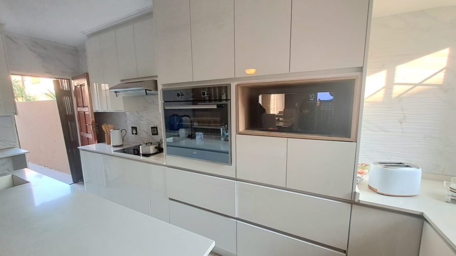 To Let 3 Bedroom Property for Rent in Three Rivers Gauteng