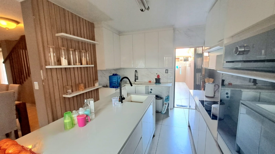 To Let 3 Bedroom Property for Rent in Three Rivers Gauteng
