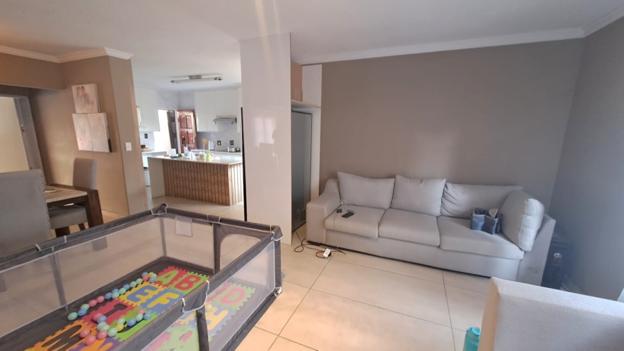To Let 3 Bedroom Property for Rent in Three Rivers Gauteng