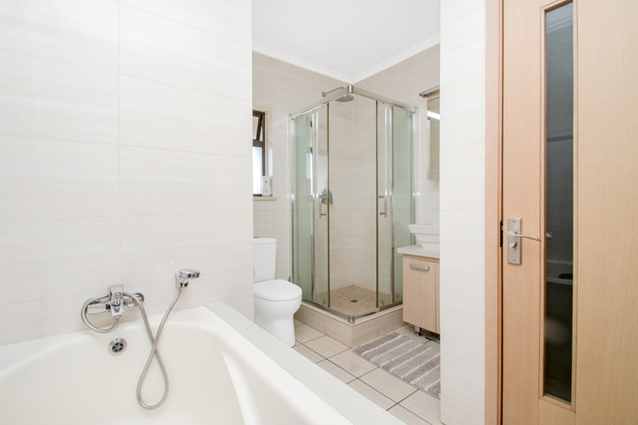 1 Bedroom Property for Sale in Carlswald Gauteng