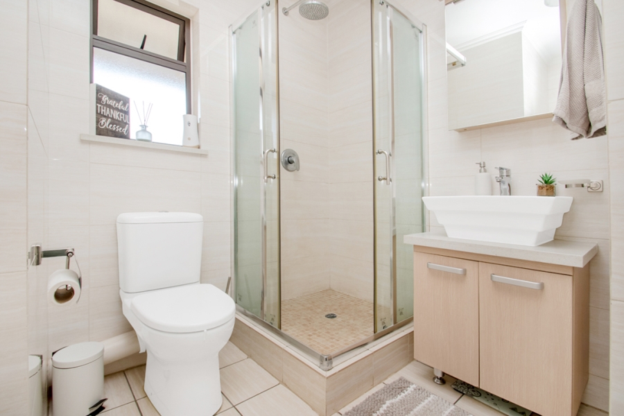 1 Bedroom Property for Sale in Carlswald Gauteng