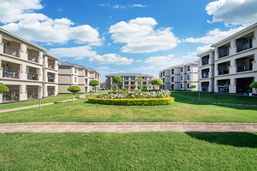 1 Bedroom Property for Sale in Carlswald Gauteng