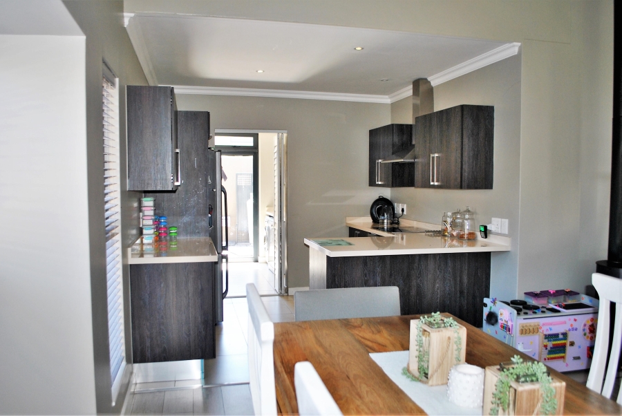 3 Bedroom Property for Sale in Copperleaf Estate Gauteng