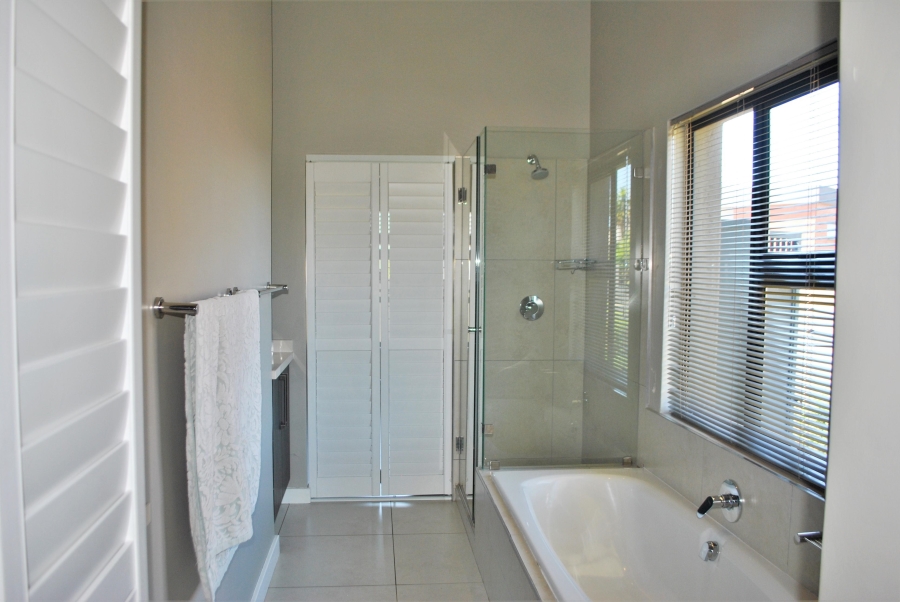 3 Bedroom Property for Sale in Copperleaf Estate Gauteng