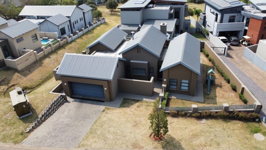 3 Bedroom Property for Sale in Copperleaf Estate Gauteng