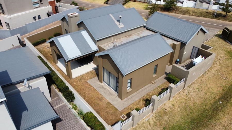 3 Bedroom Property for Sale in Copperleaf Estate Gauteng