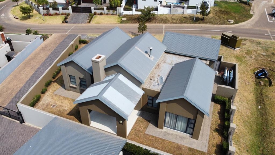 3 Bedroom Property for Sale in Copperleaf Estate Gauteng