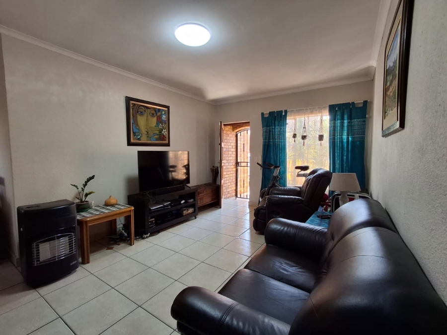 3 Bedroom Property for Sale in Ravenswood Gauteng
