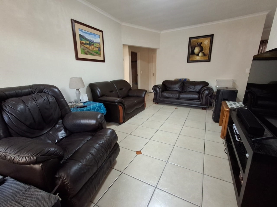 3 Bedroom Property for Sale in Ravenswood Gauteng