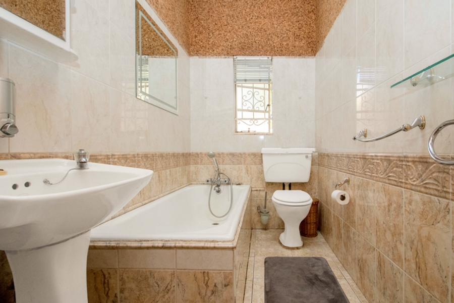 3 Bedroom Property for Sale in Auckland Park Gauteng