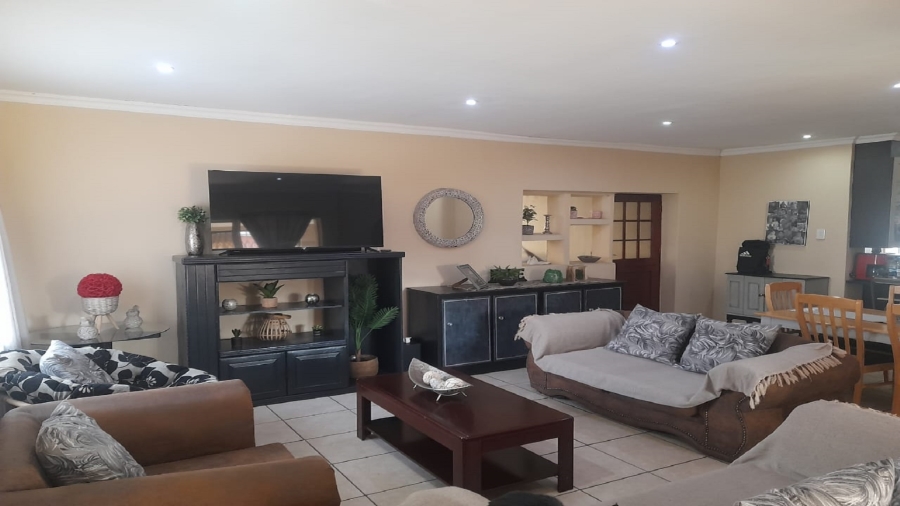4 Bedroom Property for Sale in Vanderbijlpark SW 1 Gauteng