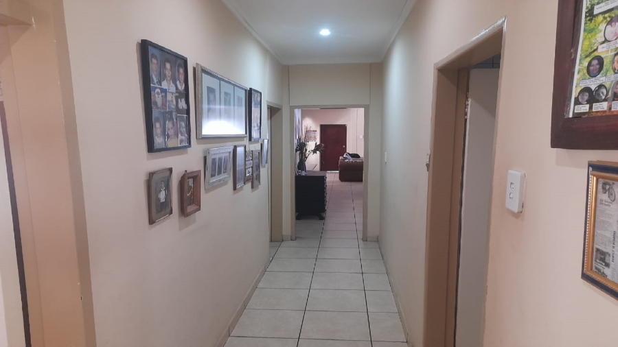 4 Bedroom Property for Sale in Vanderbijlpark SW 1 Gauteng