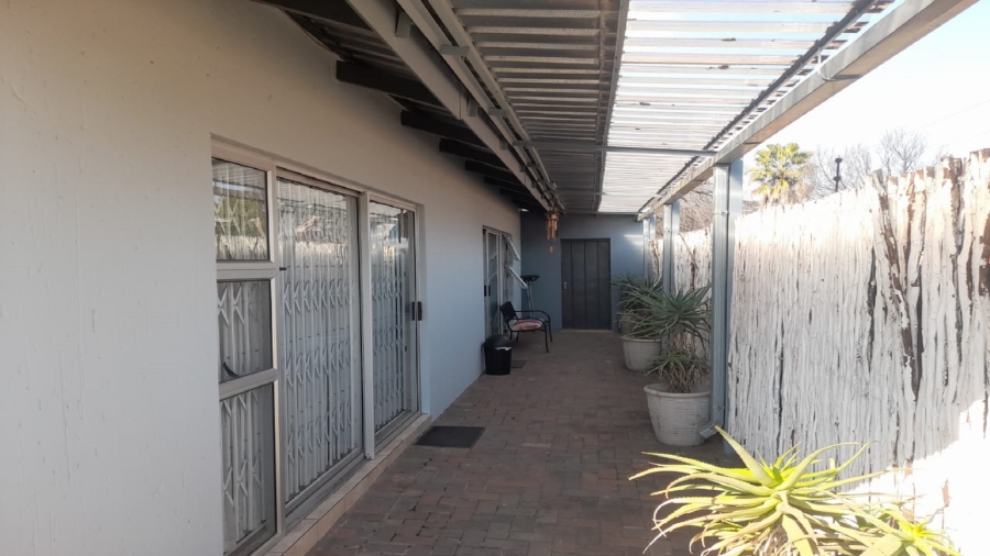4 Bedroom Property for Sale in Vanderbijlpark SW 1 Gauteng
