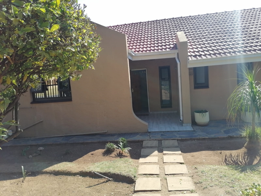 3 Bedroom Property for Sale in Birchleigh North Gauteng