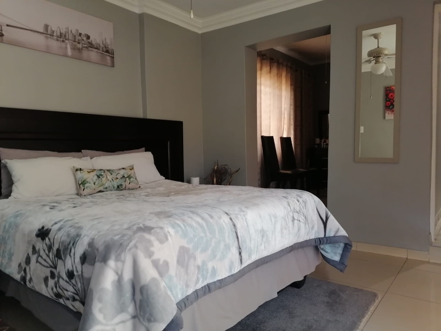 3 Bedroom Property for Sale in Birchleigh North Gauteng
