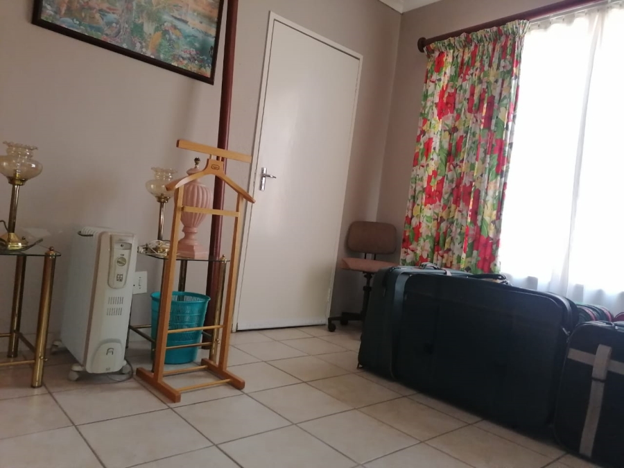 3 Bedroom Property for Sale in Birchleigh North Gauteng