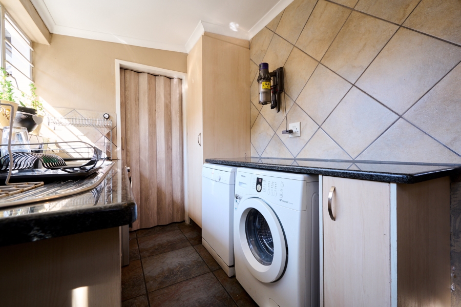 3 Bedroom Property for Sale in Vorna Valley Gauteng