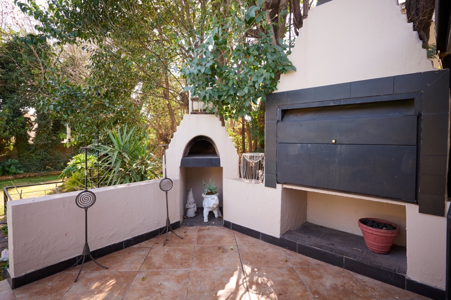 3 Bedroom Property for Sale in Vorna Valley Gauteng