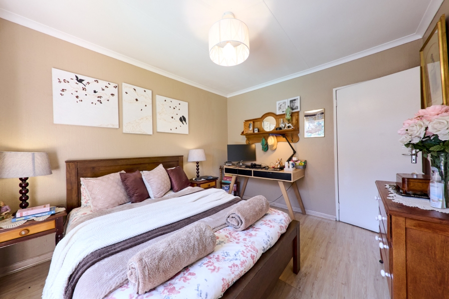 3 Bedroom Property for Sale in Vorna Valley Gauteng