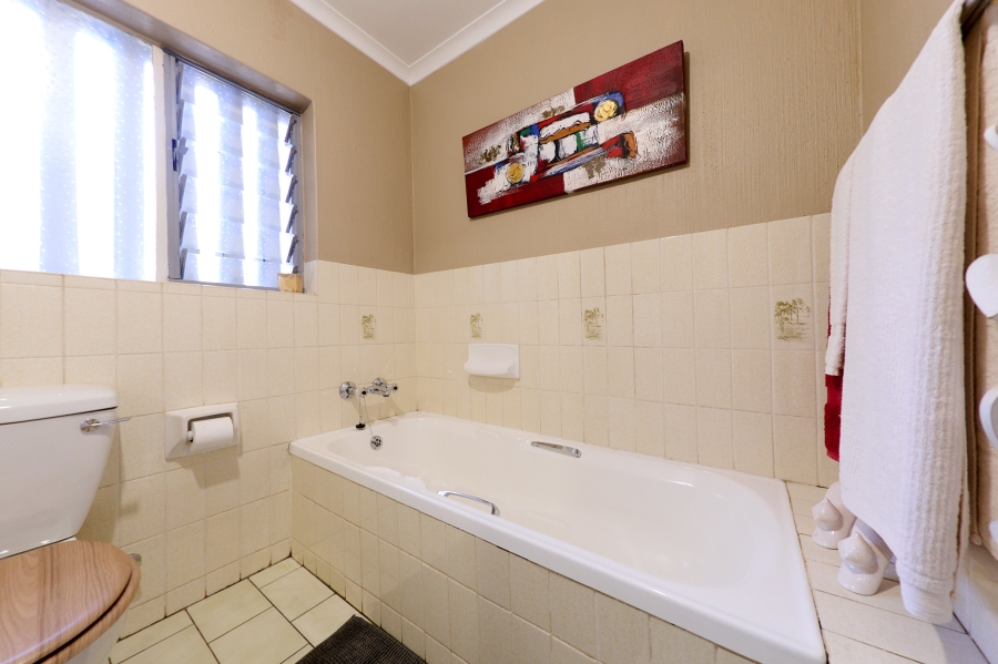 3 Bedroom Property for Sale in Vorna Valley Gauteng