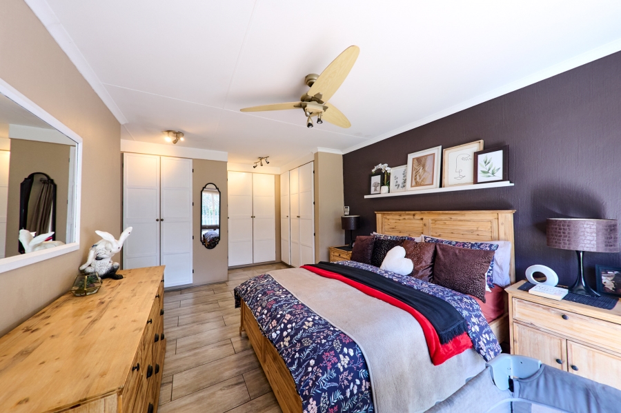 3 Bedroom Property for Sale in Vorna Valley Gauteng