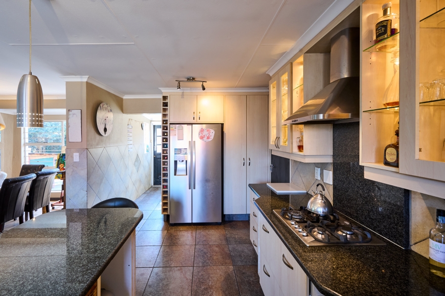 3 Bedroom Property for Sale in Vorna Valley Gauteng