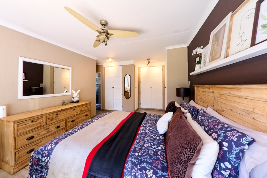 3 Bedroom Property for Sale in Vorna Valley Gauteng
