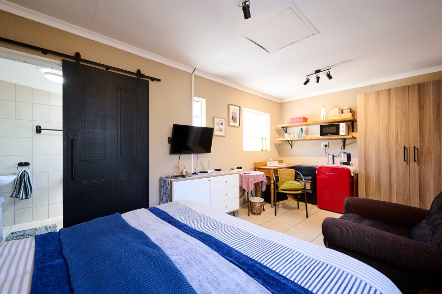 3 Bedroom Property for Sale in Vorna Valley Gauteng