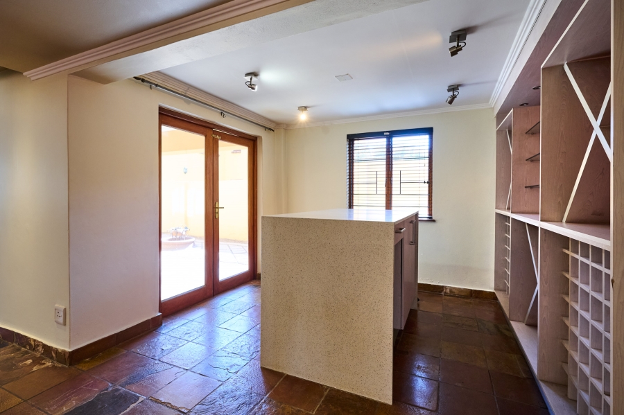 4 Bedroom Property for Sale in Erand Gardens Gauteng