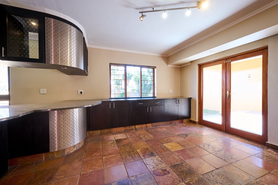 4 Bedroom Property for Sale in Erand Gardens Gauteng
