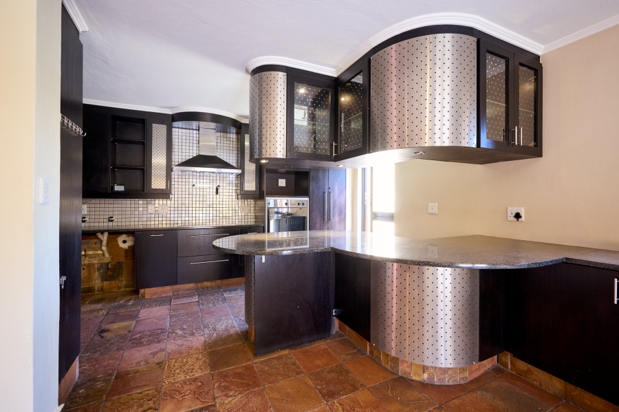 4 Bedroom Property for Sale in Erand Gardens Gauteng