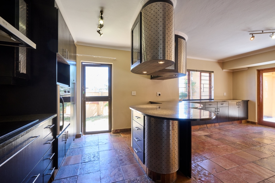 4 Bedroom Property for Sale in Erand Gardens Gauteng