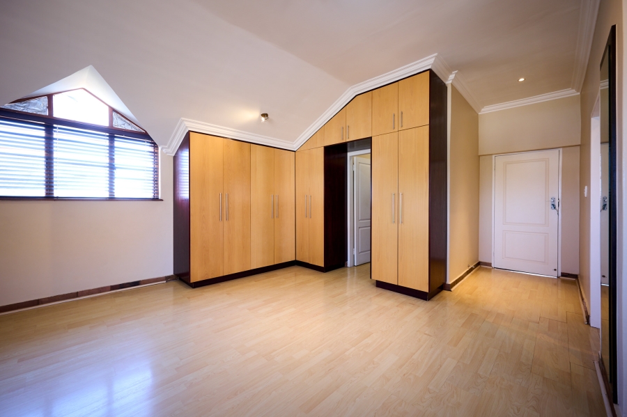 4 Bedroom Property for Sale in Erand Gardens Gauteng