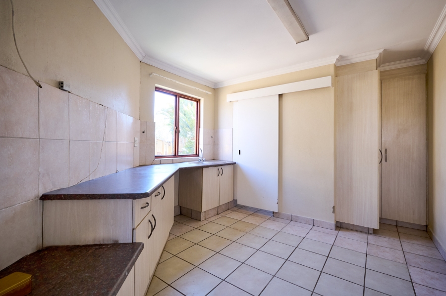 4 Bedroom Property for Sale in Erand Gardens Gauteng