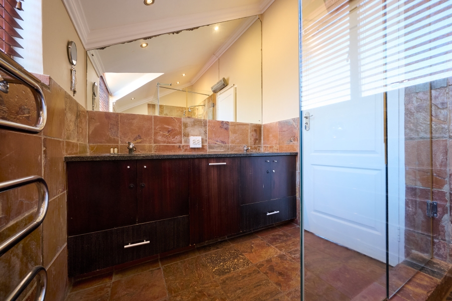 4 Bedroom Property for Sale in Erand Gardens Gauteng