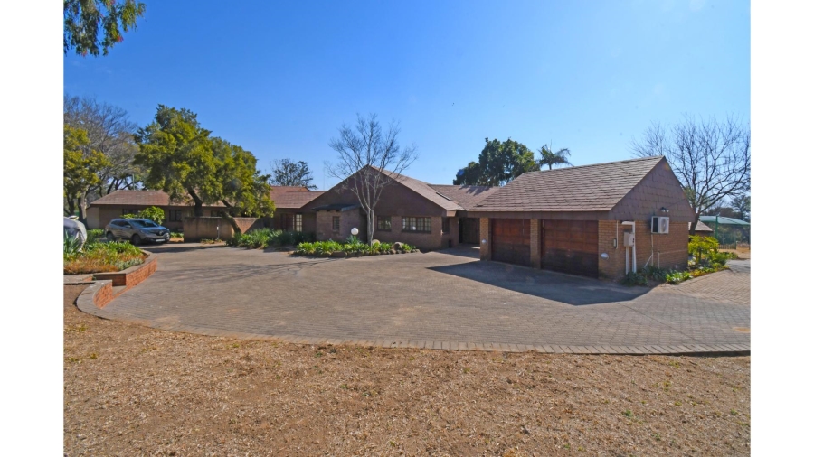 5 Bedroom Property for Sale in Glenferness Gauteng
