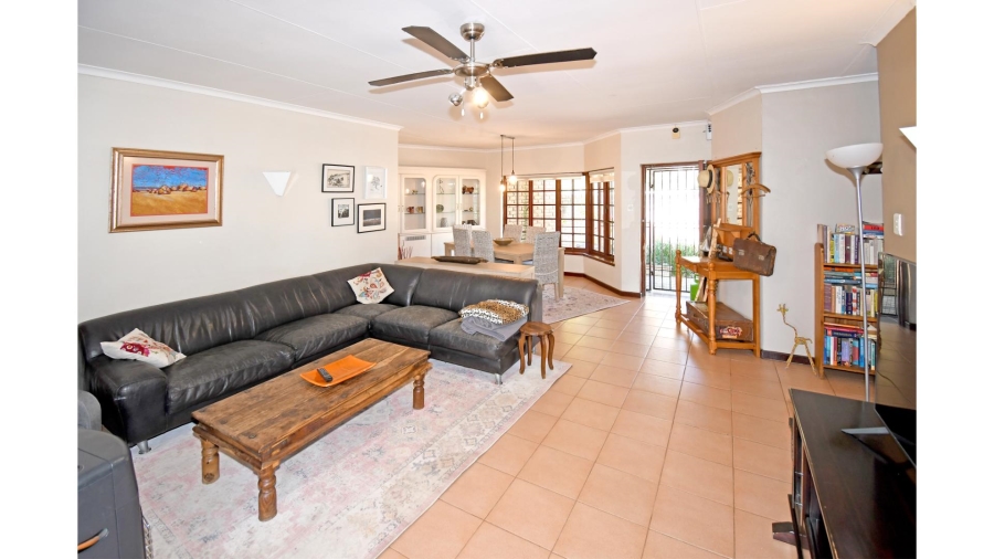 5 Bedroom Property for Sale in Glenferness Gauteng