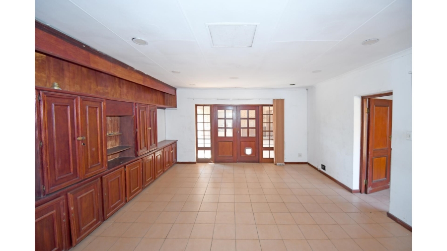 5 Bedroom Property for Sale in Glenferness Gauteng