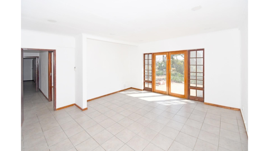 5 Bedroom Property for Sale in Glenferness Gauteng