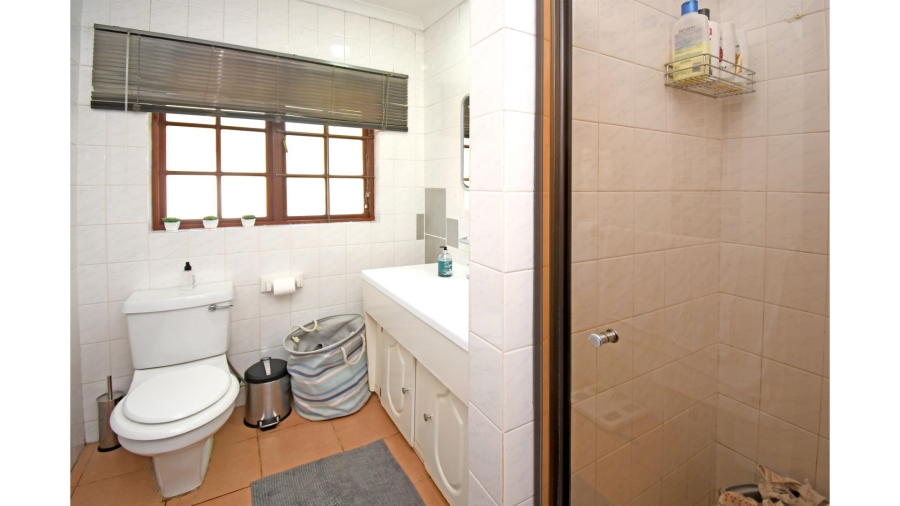 5 Bedroom Property for Sale in Glenferness Gauteng