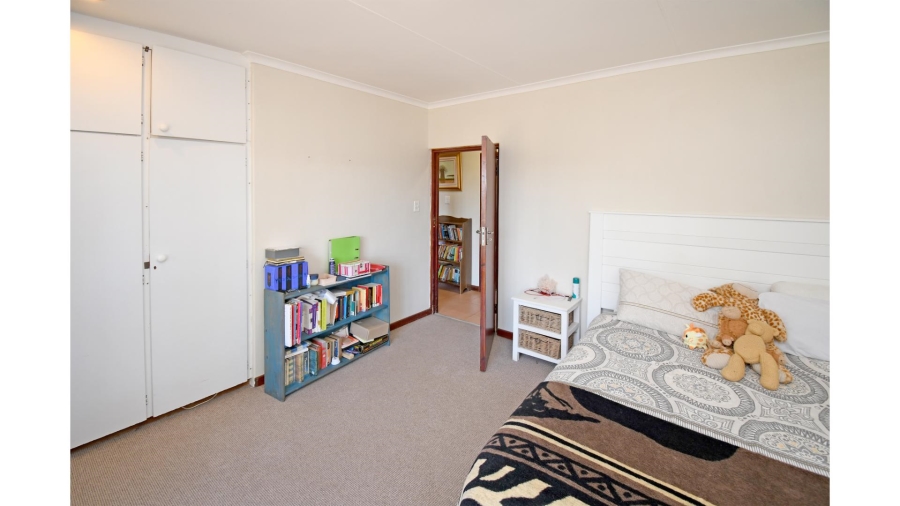 5 Bedroom Property for Sale in Glenferness Gauteng