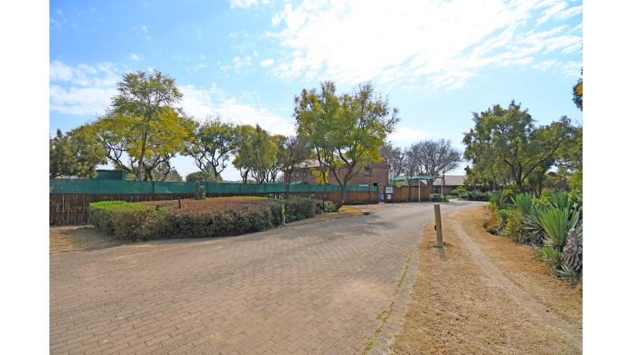 5 Bedroom Property for Sale in Glenferness Gauteng