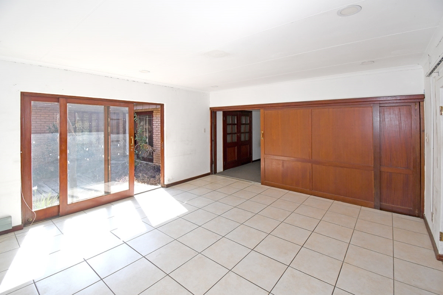 5 Bedroom Property for Sale in Glenferness Gauteng